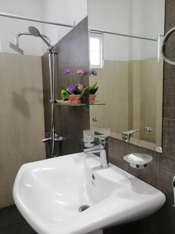 Le Petit Hotel & Restaurant نيجومبو 3*,  سريلانكا