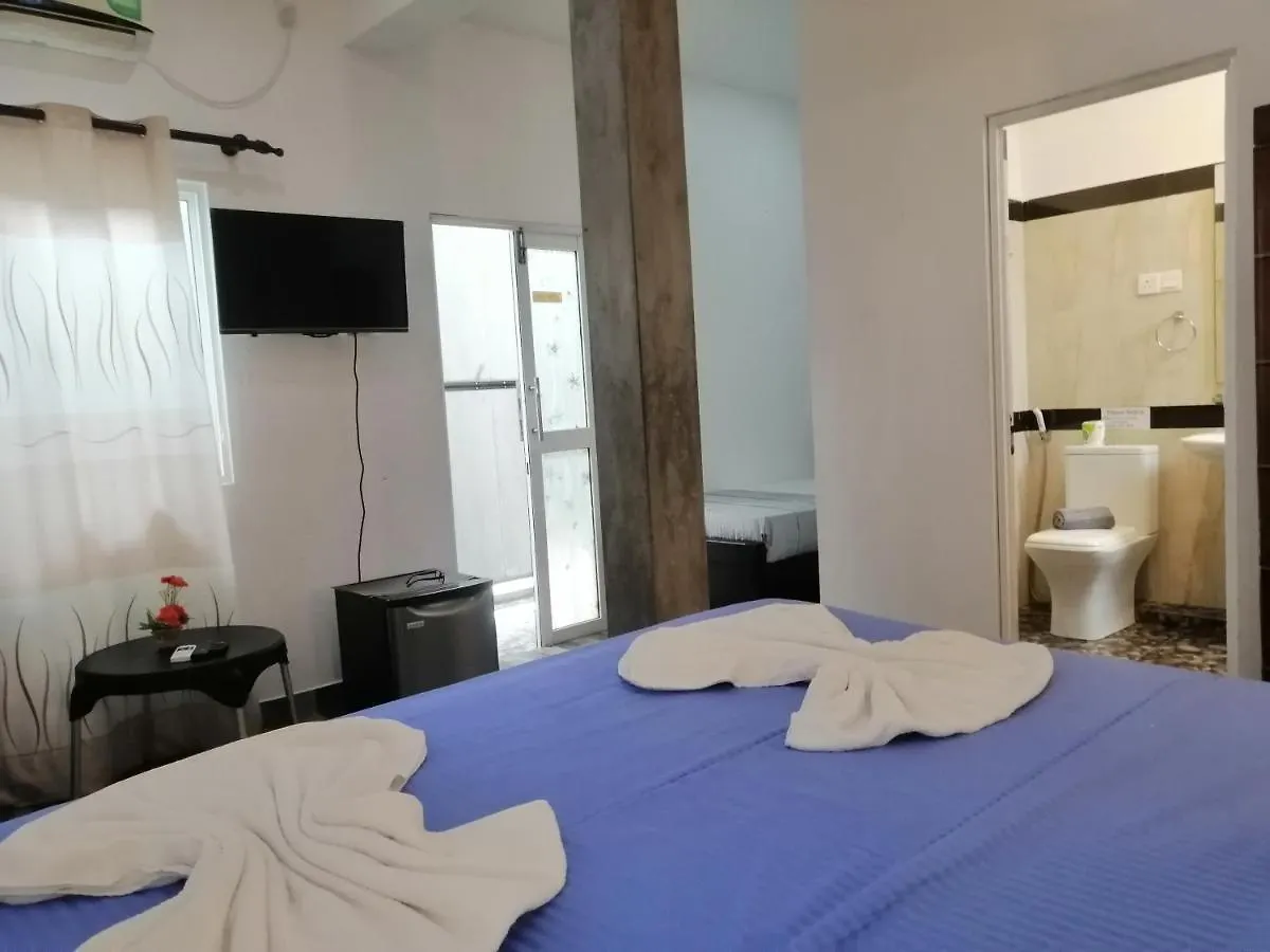 ***  Le Petit Hotel & Restaurant نيجومبو سريلانكا