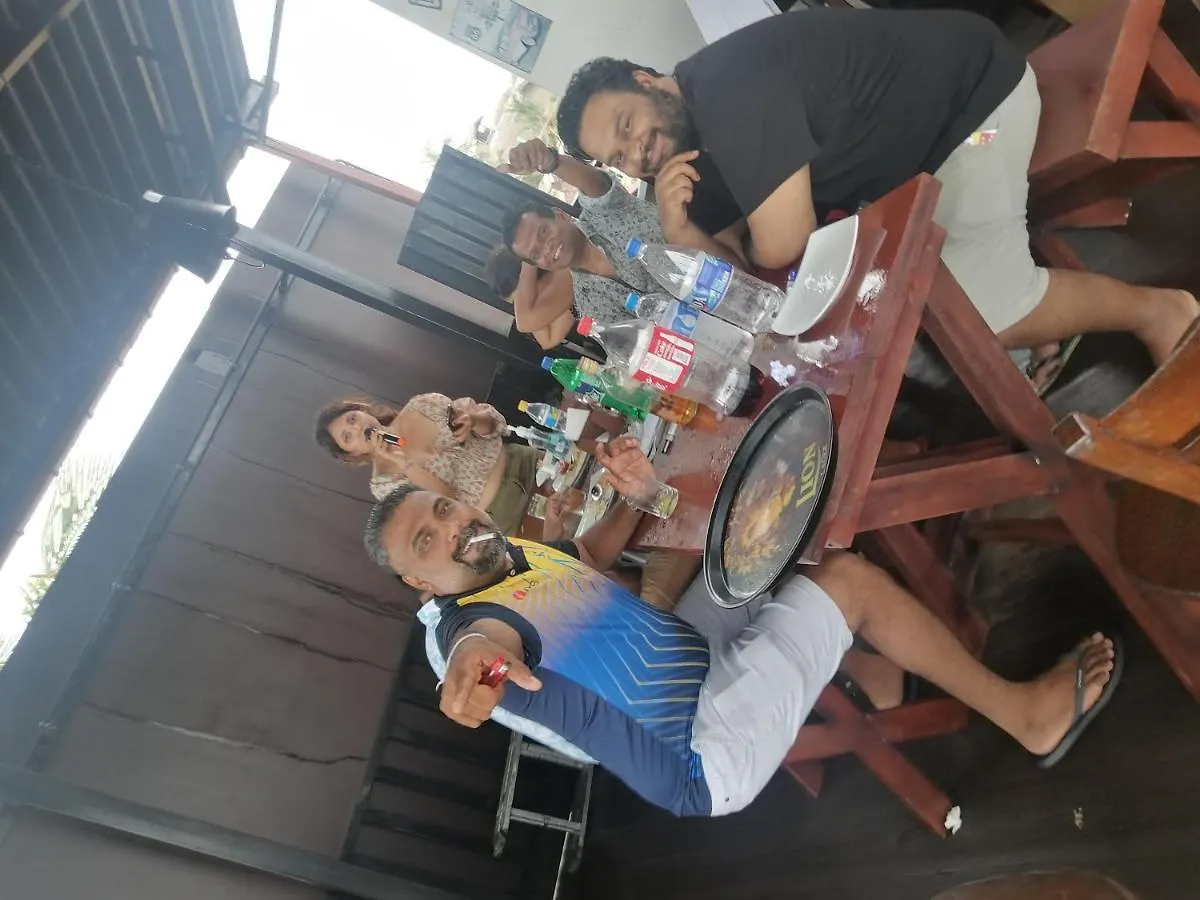 Le Petit Hotel & Restaurant نيجومبو سريلانكا